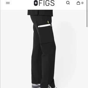 Figs - Kade Cargo Petite Scrub Pants